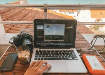 How VPNs Improve Remote Work: Bridging the Gap