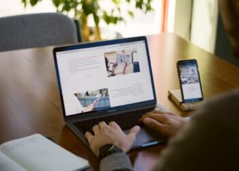 4 Certifications and Standards for Sustainable E-commerce