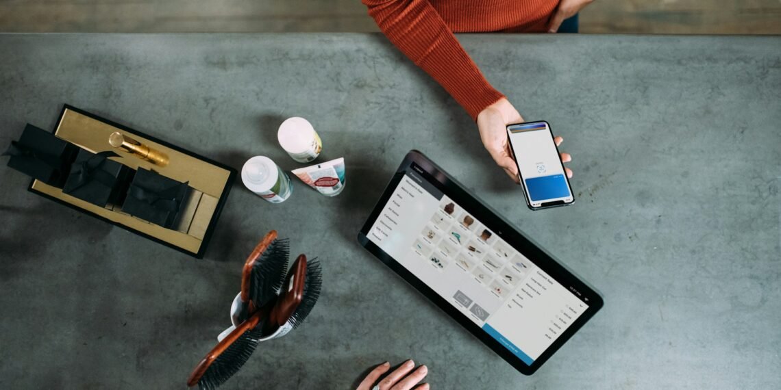 6 Leading Platforms for Omnichannel Retail Solutions