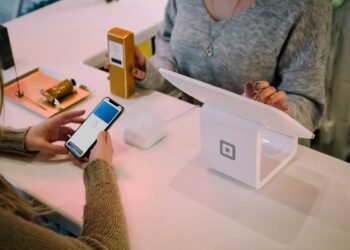 9 Effective Strategies for Omnichannel Retailing