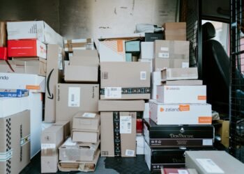 Blockchain and Supply Chain Transparency in E-Commerce