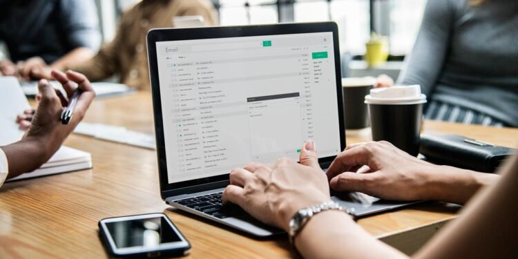 The Importance of Mobile-Friendly Emails for Small Businesses