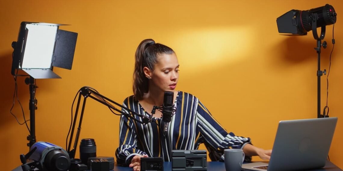 15 Best Cross-Sell Products for Digital Creators (From Real Experience)